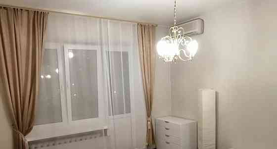 2-комн. квартира, 87 м2, 5/17 эт. Москва