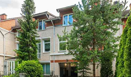 Таунхаус, 197 м2, 1.05 сотки, 3 эт. Санкт-Петербург