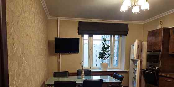 5-комн. квартира, 129 м2, 4/10 эт. Санкт-Петербург