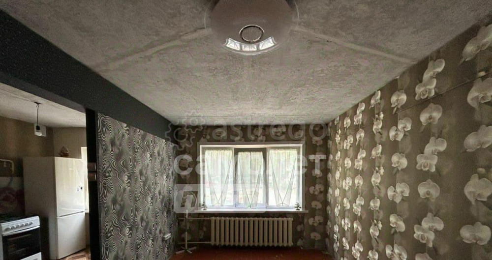 3-комн. квартира, 58.8 м2, 1/4 эт. Бийск - изображение 1