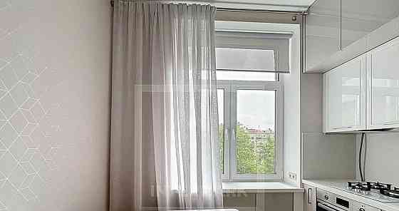 2-комн. квартира, 65 м2, 7/8 эт. Москва