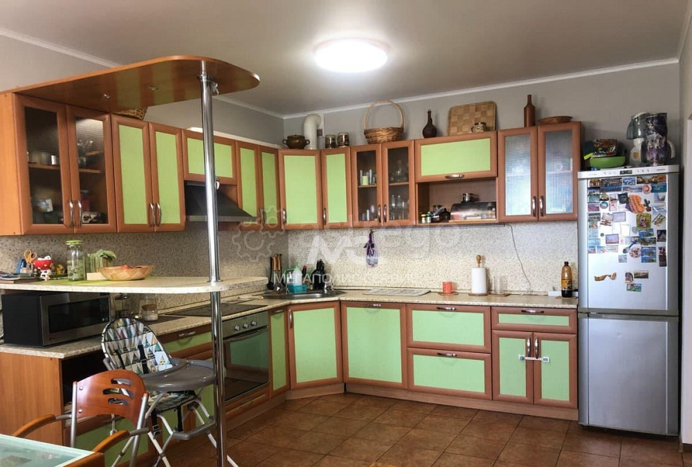 3-комн. квартира, 99.7 м2, 6/10 эт. Астрахань - изображение 1