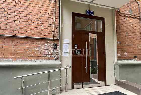 3-комн. квартира, 86 м2, 2/8 эт. Москва
