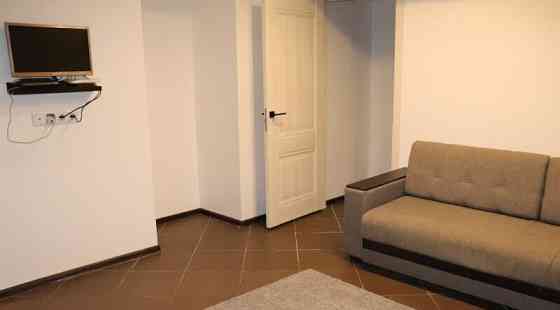 2-комн. квартира, 40 м2, 1/4 эт. Москва