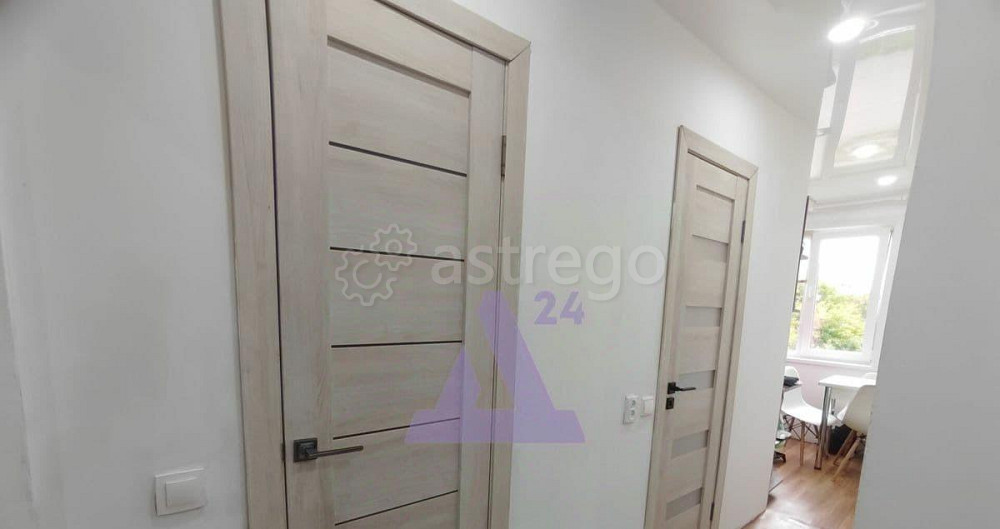 4-комн. квартира, 60.8 м2, 3/5 эт. Новоалтайск - изображение 4