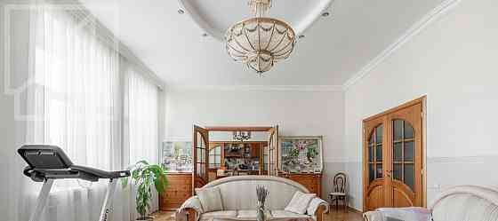 4-комн. квартира, 177 м2, 4/4 эт. Москва