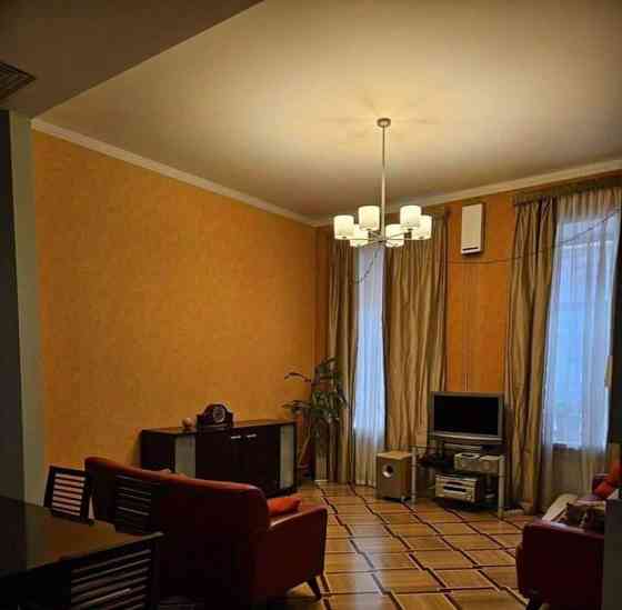 4-комн. квартира, 156 м2, 2/5 эт. Санкт-Петербург