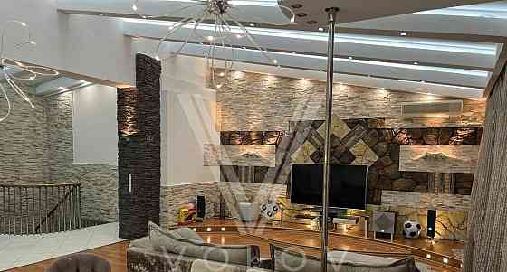 5-комн. квартира, 300 м2, 5/6 эт. Красноярск