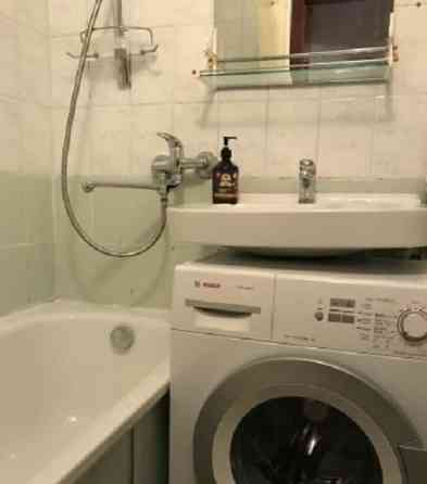 1-комн. квартира, 37 м2, 4/5 эт. Москва
