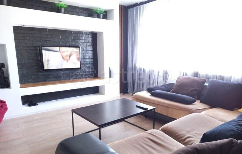 2-комн. квартира, 52 м2, 5/5 эт. Нефтекамск - изображение 1