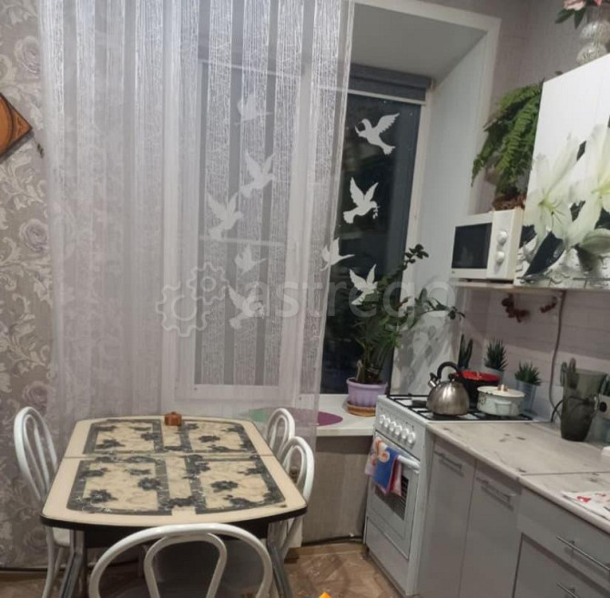2-комн. квартира, 51 м2, 2/2 эт. Яровое - изображение 1