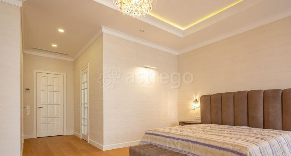 4-комн. квартира, 156 м2, 14/18 эт. Санкт-Петербург - изображение 3