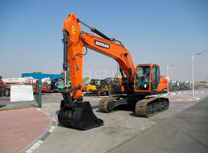 Гусеничный экскаватор Doosan DX225LCA DOOSAN Кемерово - изображение 1