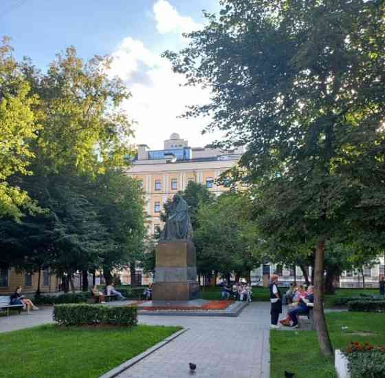 Комната, 120 м2, 2/5 эт. Москва