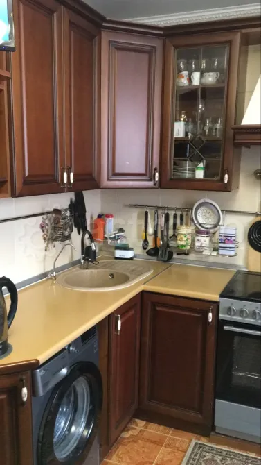 Продам 3-комн. квартиру, 81.8 м2, 3/7 этаж Омск - изображение 1