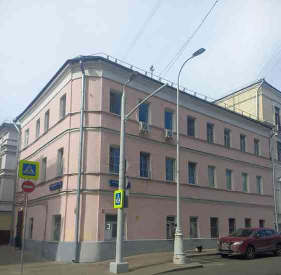Комната, 20 м2, 1/3 эт. Москва