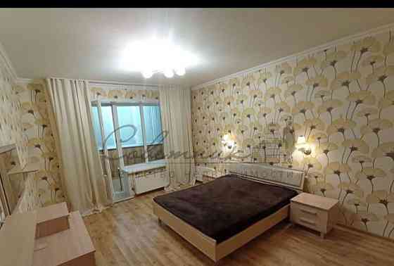 3-комн. квартира, 93 м2, 1/12 эт. Старый Оскол