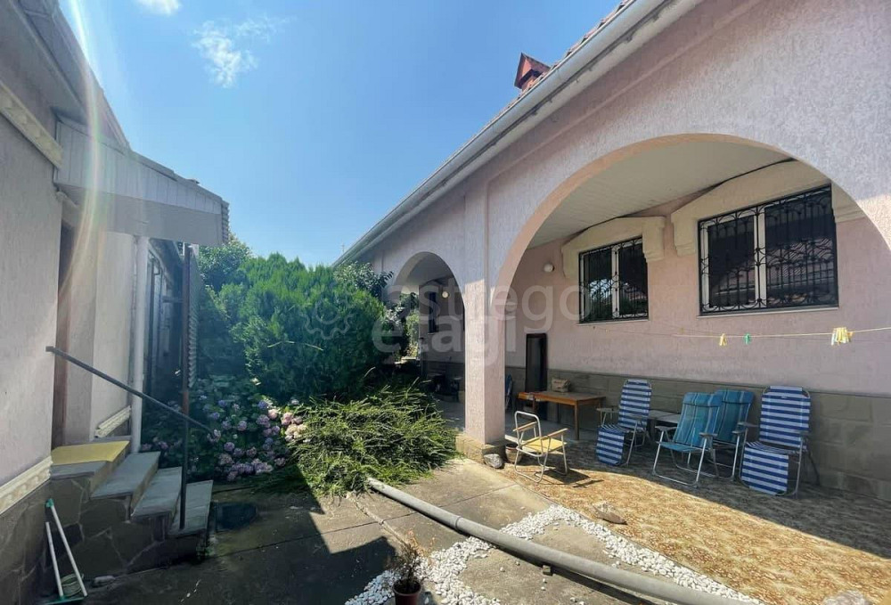 Дом, 340 м, 8.2 сотки, 3 эт. Майкоп - изображение 4