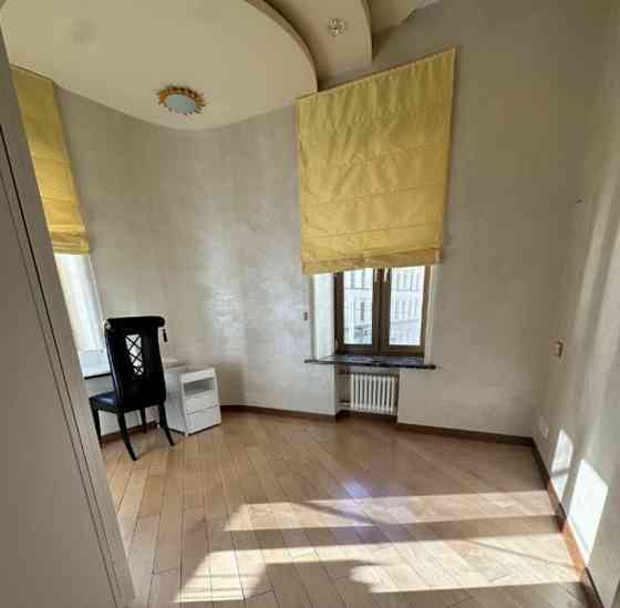 3-комн. квартира, 83.4 м2, 2/5 эт. Москва