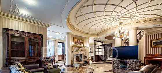 6-комн. квартира, 1256.7 м2, 4/4 эт. Санкт-Петербург