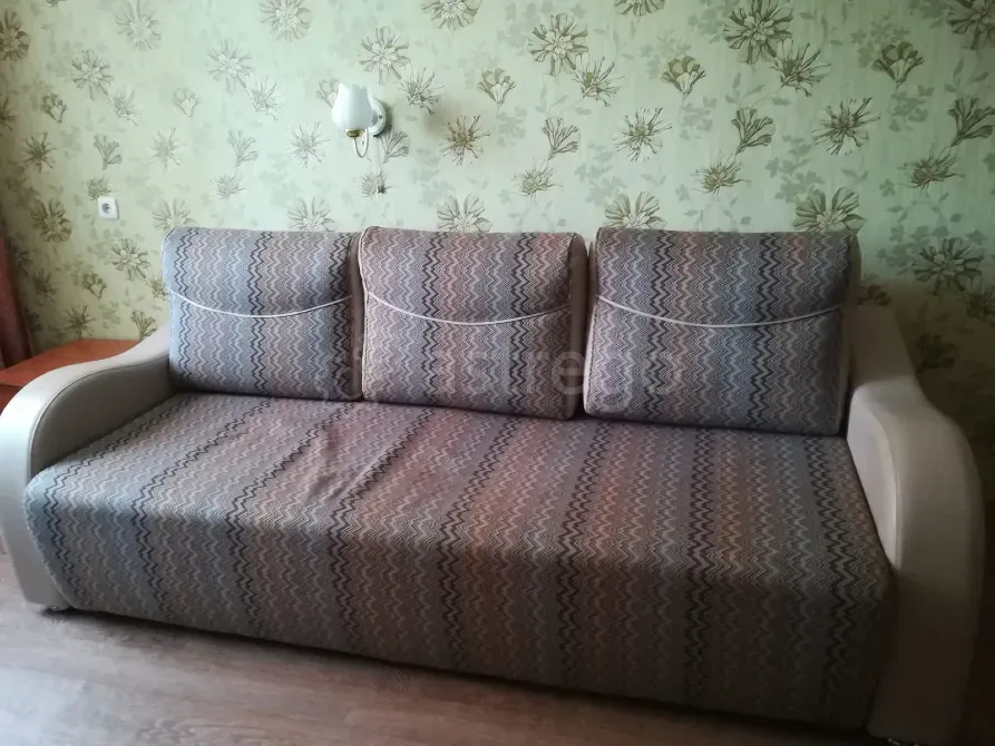 Сдам 1-комн. квартиру, 40 м2, 4/10 эт., долгосрочно Красноярск - изображение 2