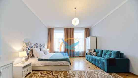 3-комн. квартира, 120 м2, 4/5 эт. Санкт-Петербург
