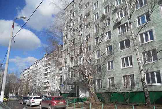 2-комн. квартира, 37 м2, 3/9 эт. Москва