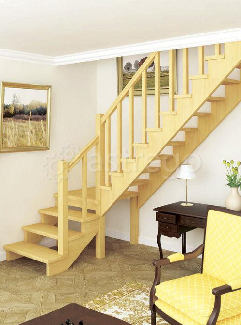 Деревянная лестница с поворотом ЛЕС-08 универсальная Новосибирск - изображение 1