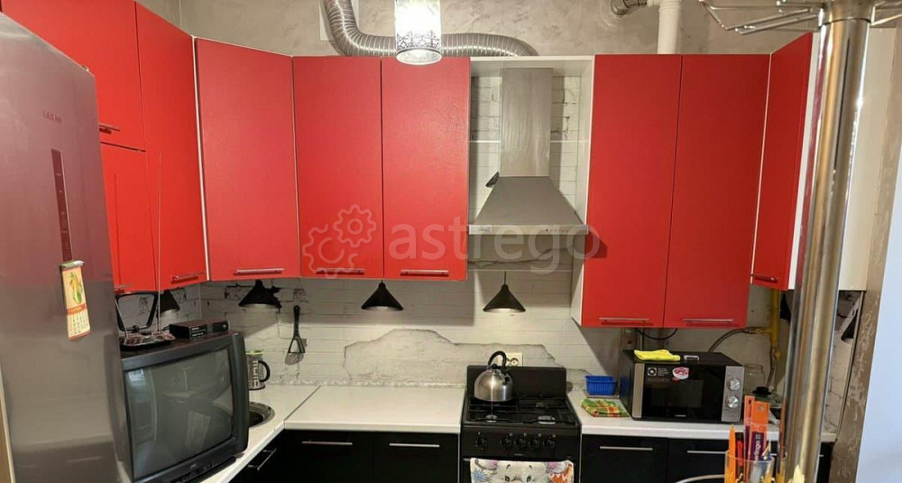 3-комн. квартира, 80 м2, 3/3 эт. Белгород - изображение 1