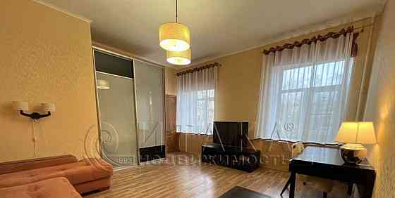Комната, 43 м2, 2/6 эт. Санкт-Петербург