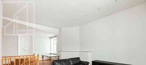 5-комн. квартира, 180 м2, 5/5 эт. Москва