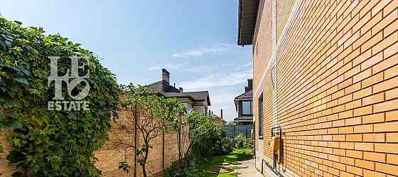 Дом, 300.2 м2, 6.72 сотки, 4 эт. Мытищи