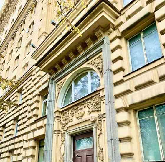 Комната, 60.2 м2, 4/10 эт. Санкт-Петербург