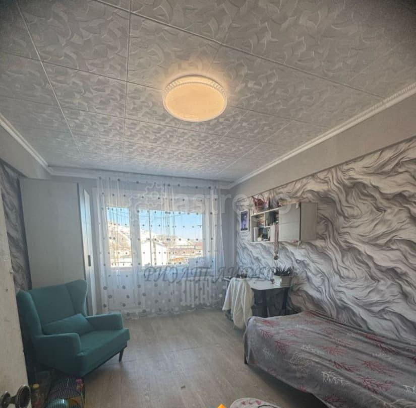 4-комн. квартира, 81.2 м2, 5/5 эт. Горно-Алтайск - изображение 1