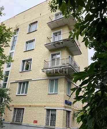 1-комн. квартира, 42 м2, 1/5 эт. Москва