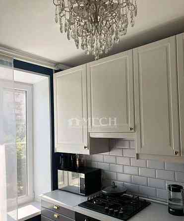 3-комн. квартира, 56 м2, 2/5 эт. Москва