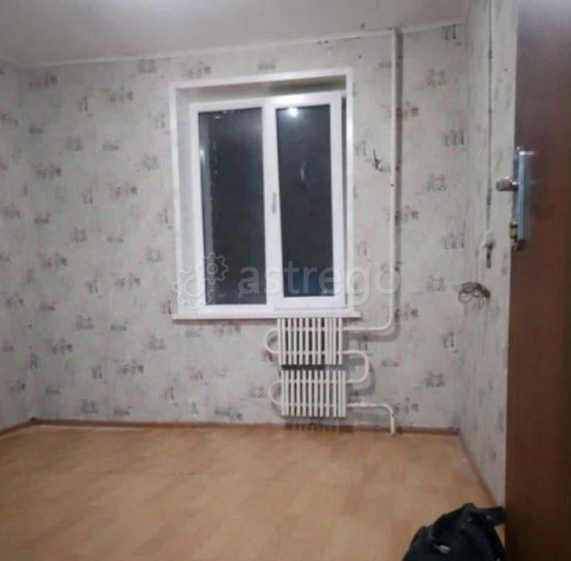 Комната, 12 м2, 3/9 эт. Старый Оскол - изображение 1