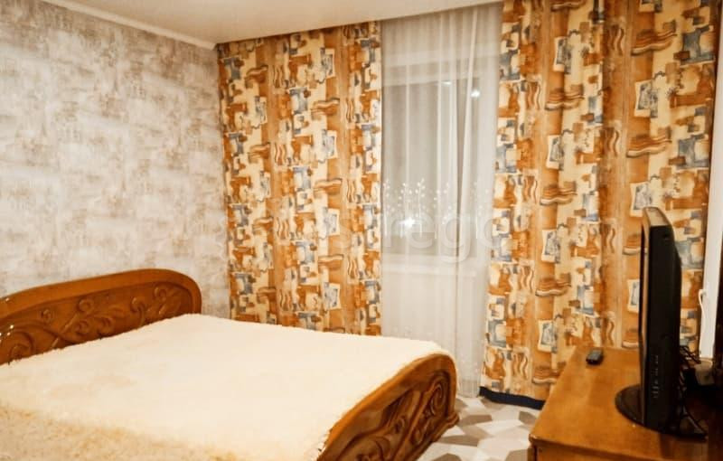 Посуточно, 2-комн. квартира, 40 м2, 7/9 эт. Бийск - изображение 1