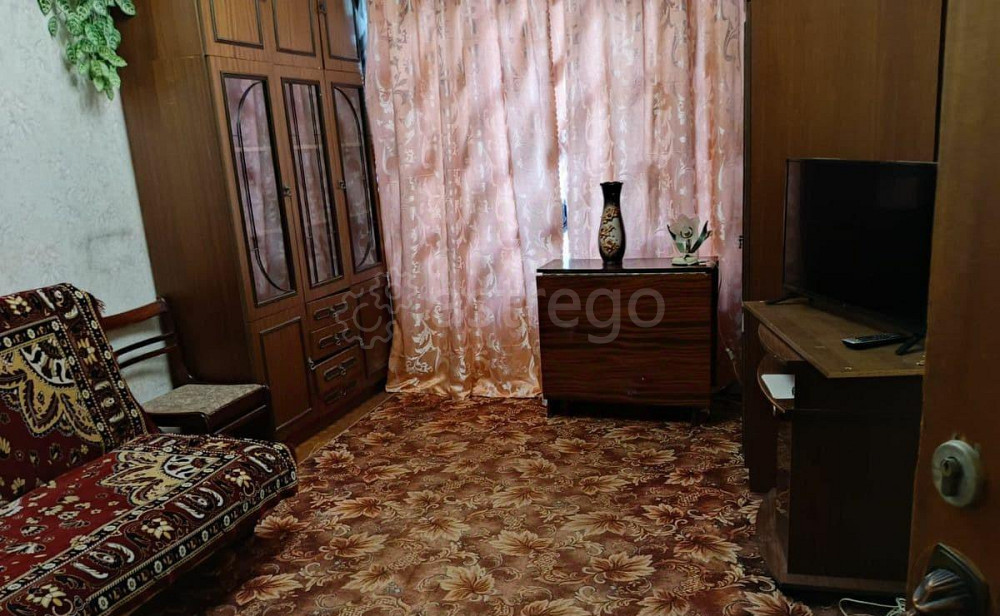 Комната, 17 м2, 1/9 эт. Москва - изображение 1
