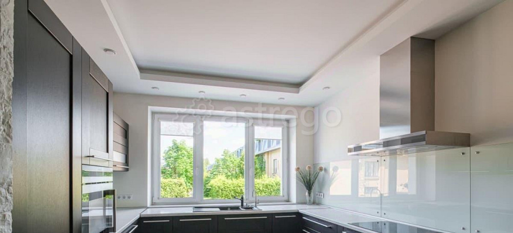 4-комн. квартира, 240 м2, 2/3 эт. Санкт-Петербург - изображение 2