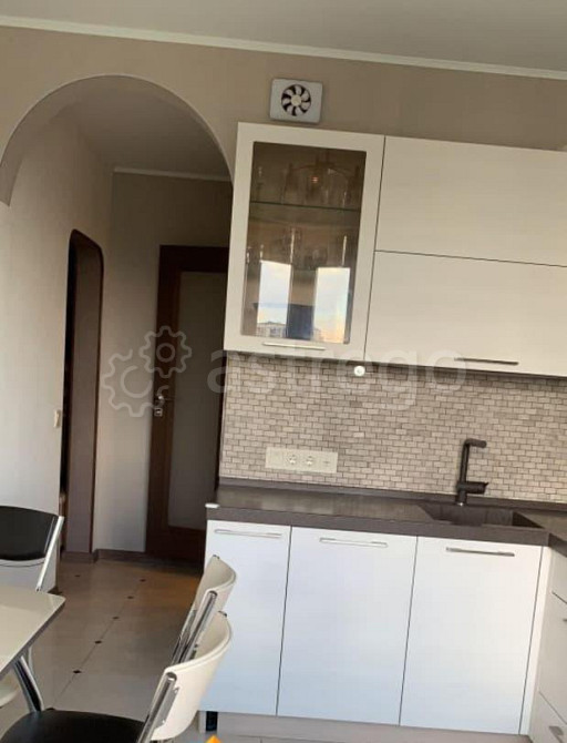 2-комн. квартира, 65 м2, 13/17 эт. Москва - изображение 3