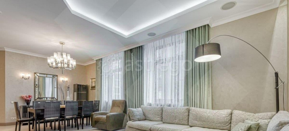 4-комн. квартира, 130 м2, 3/10 эт. Москва - изображение 1