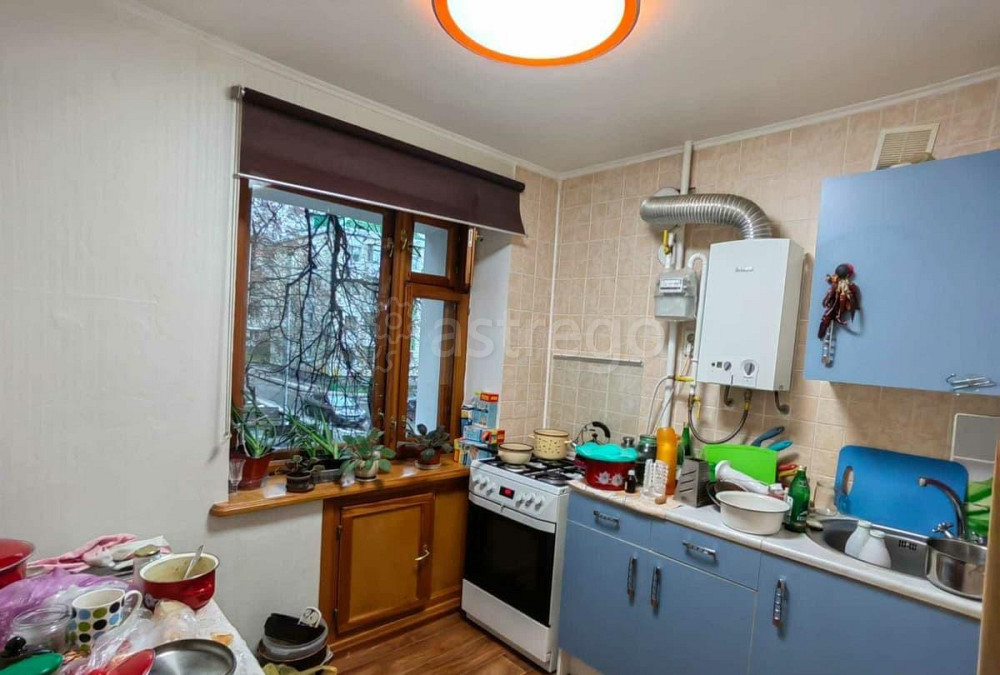 3-комн. квартира, 60 м2, 2/5 эт. Белгород - изображение 2