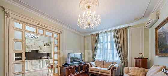 5-комн. квартира, 137 м2, 2/22 эт. Москва