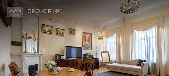6-комн. квартира, 215 м2, 3/5 эт. Санкт-Петербург