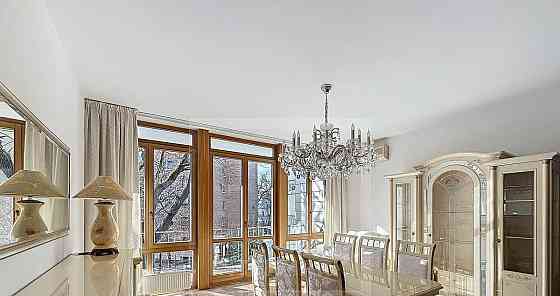 4-комн. квартира, 170 м2, 2/6 эт. Москва