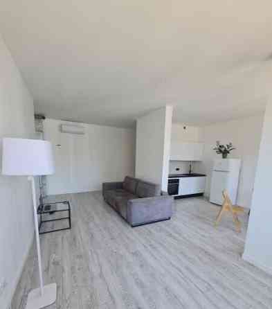 2-комн. квартира, 54 м2, 13/22 эт. Москва