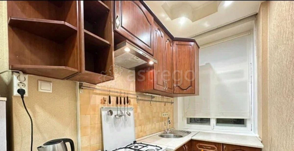 Комната, 95 м2, 3/9 эт. Москва - изображение 1