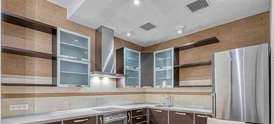 3-комн. квартира, 127 м2, 4/8 эт. Москва