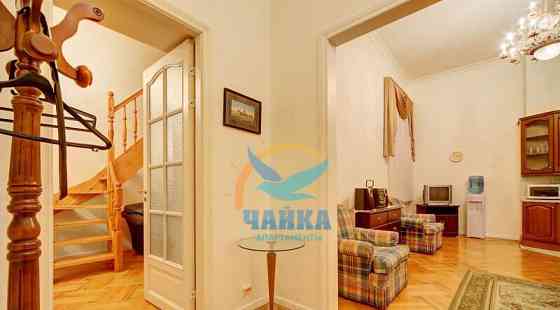 4-комн. квартира, 140 м2, 3/6 эт. Санкт-Петербург